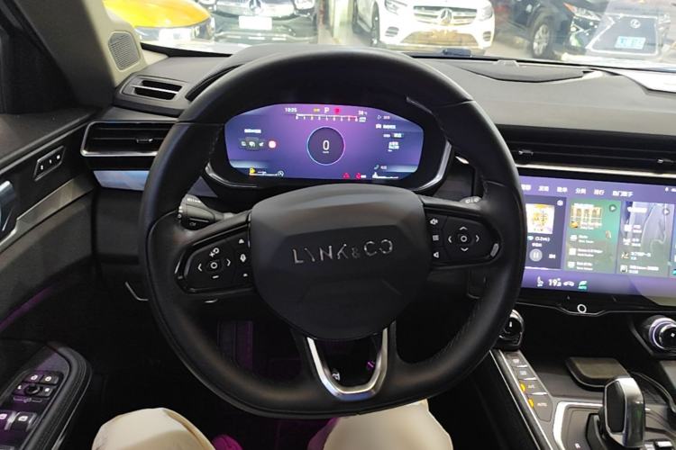 Used Lynk & Co 01 2021 2.0TD Two-Wheel-Drive Pro Trim Steering Wheel
