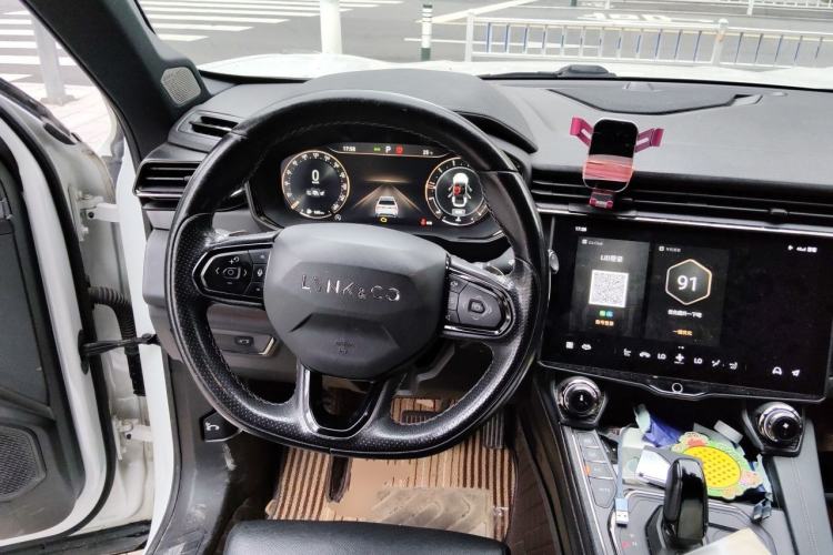 Used Lynk & Co 01 2021 2.0TD Four-Wheel Drive Hype-Halo Steering Wheel