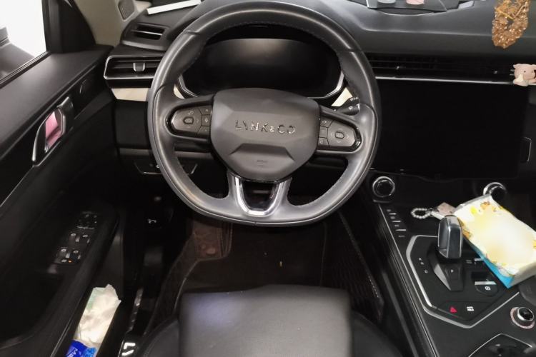 Used Lynk & Co 01 2021 2.0TD Two-Wheel-Drive Pro Trim Steering Wheel