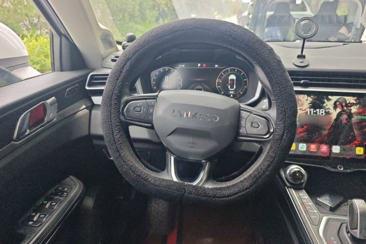 Used Lynk & Co 01 2021 2.0TD Two-Wheel-Drive Pro Trim Steering Wheel