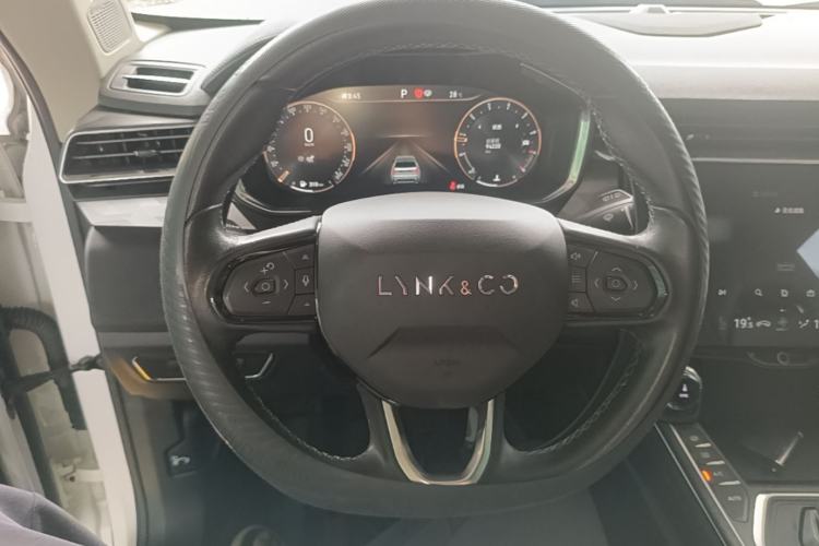 Used Lynk & Co 01 2021 2.0TD Two-Wheel-Drive Pro Trim Steering Wheel