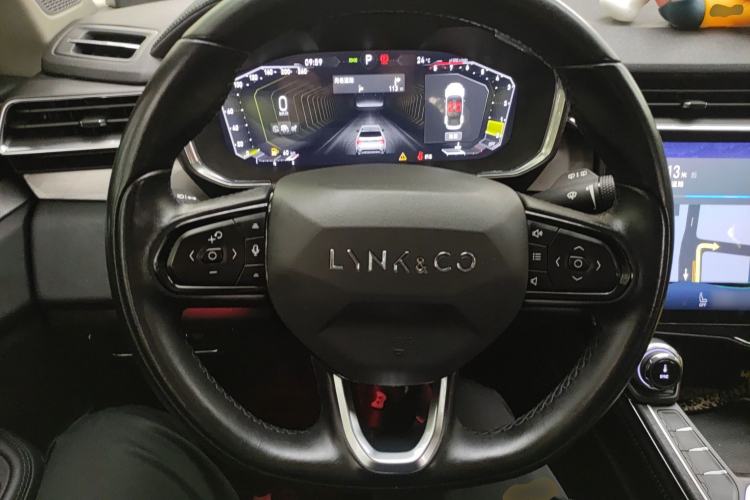 Used Lynk & Co 01 2021 2.0TD Two-Wheel-Drive Pro Trim Steering Wheel