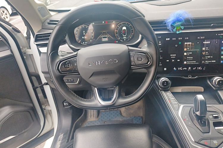 Used Lynk & Co 01 2021 2.0TD Two-Wheel-Drive Pro Trim Steering Wheel