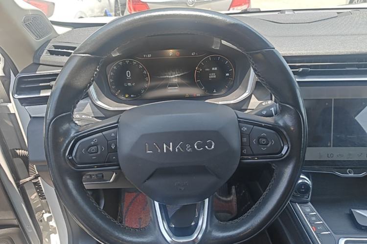 Used Lynk & Co 01 2021 2.0TD Two-Wheel-Drive Pro Trim Steering Wheel
