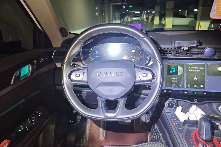 Used Lynk & Co 01 2021 2.0TD Two-Wheel-Drive Pro Trim Steering Wheel