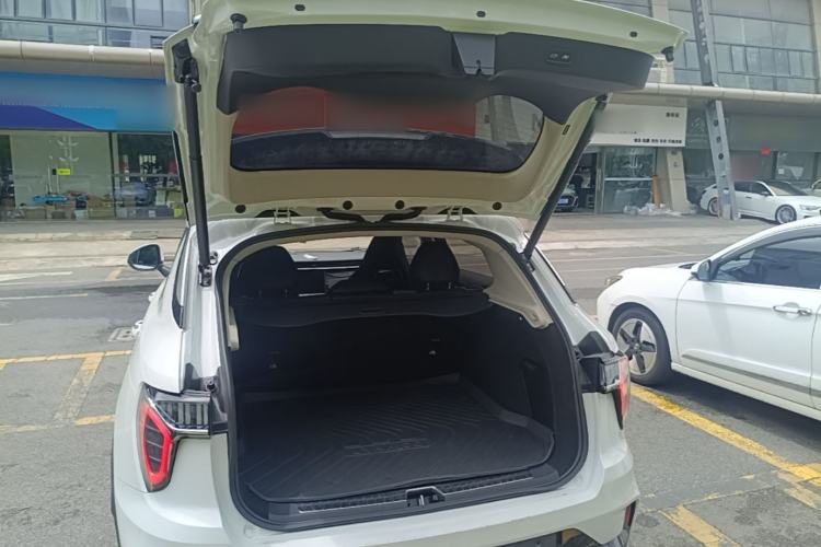 Used Lynk & Co 01 2021 2.0TD Two-Wheel-Drive Pro Trim Trunk