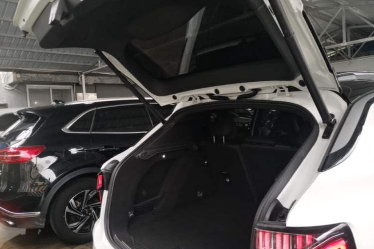Used Lynk & Co 01 2021 2.0TD Four-Wheel Drive Hype-Halo Trunk