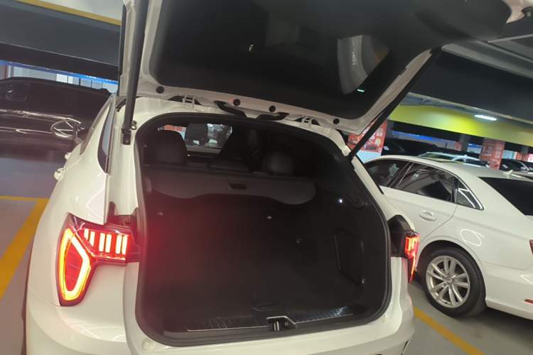 Used Lynk & Co 01 2021 2.0TD Four-Wheel Drive Hype-Halo Trunk