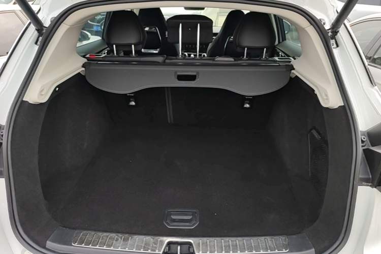 Used Lynk & Co 01 2021 2.0TD Two-Wheel-Drive Pro Trim Trunk