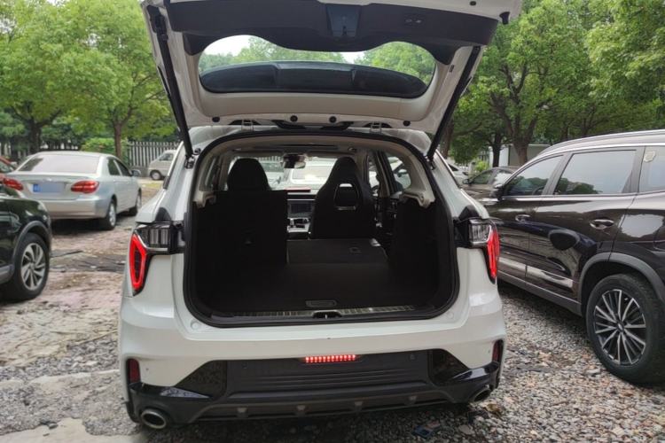 Used Lynk & Co 01 2021 2.0TD Two-Wheel-Drive Pro Trim Trunk