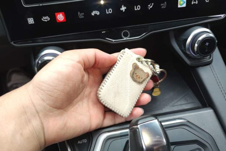 Used Lynk & Co 01 2021 2.0TD Two-Wheel-Drive Pro Trim Vehicle Key