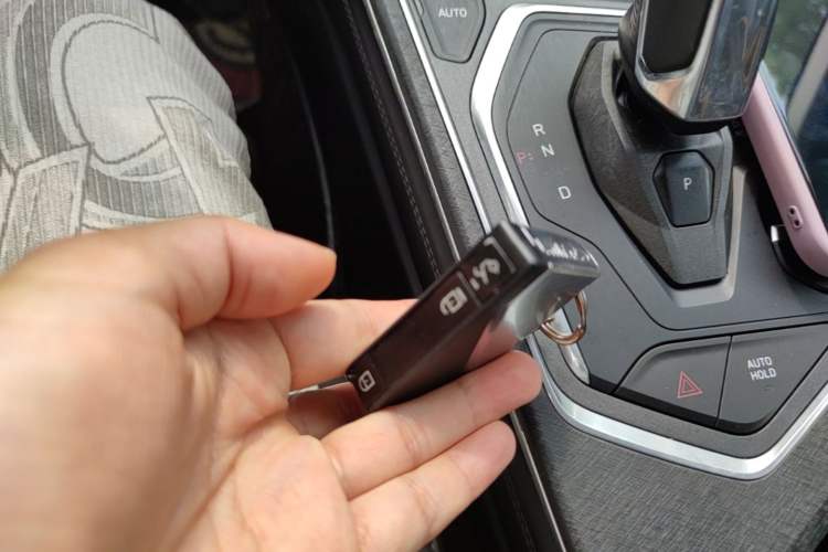 Used Lynk & Co 01 2021 2.0TD Two-Wheel-Drive Pro Trim Vehicle Key