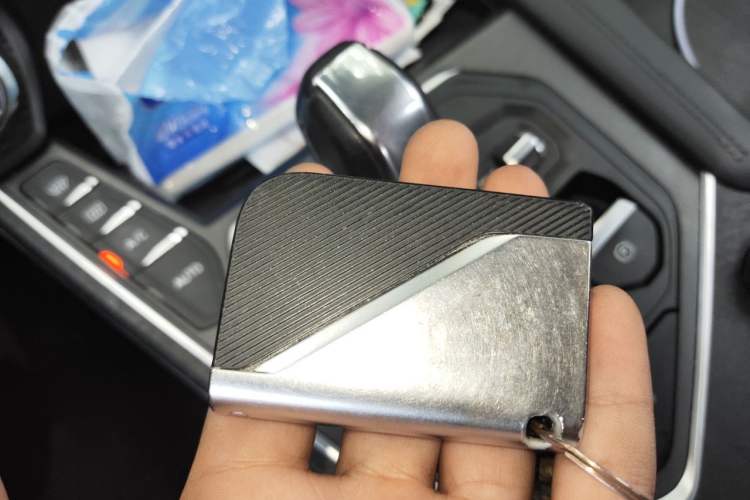 Used Lynk & Co 01  Vehicle Key