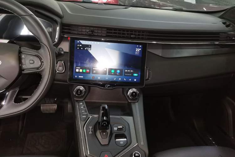 Used Lynk & Co 01 2023 2.0TD Four-Wheel Drive Dark Night Edition Audio And AC Panel
