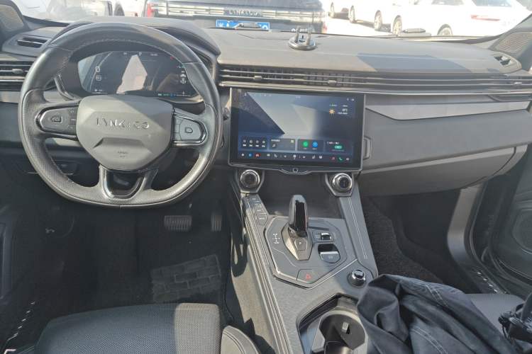 Used Lynk & Co 01 2023 1.5TD EM-F PM Center Console