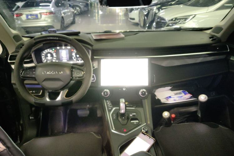 Used Lynk & Co 01 2023 2.0TD Two-Wheel Drive Pro Trim Center Console