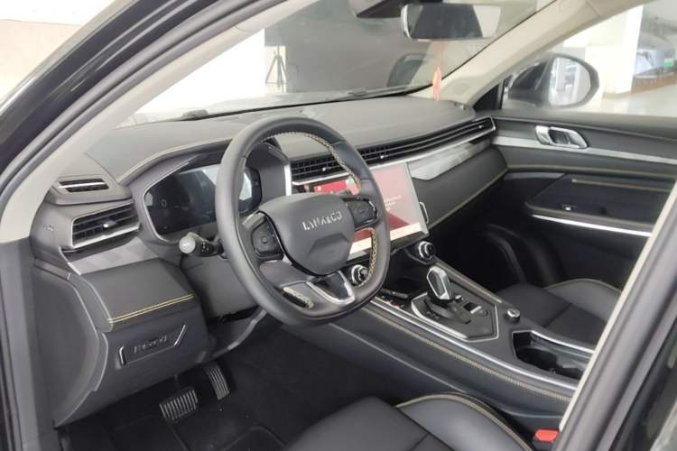 Used Lynk & Co 01 2023 2.0TD Two-Wheel Drive Asian Games Edition Center Console