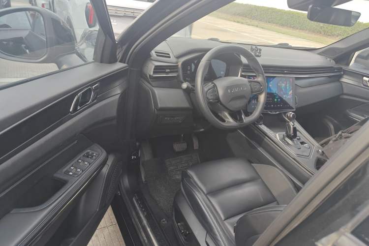 Used Lynk & Co 01 2023 1.5TD EM-F AM Driver Seat
