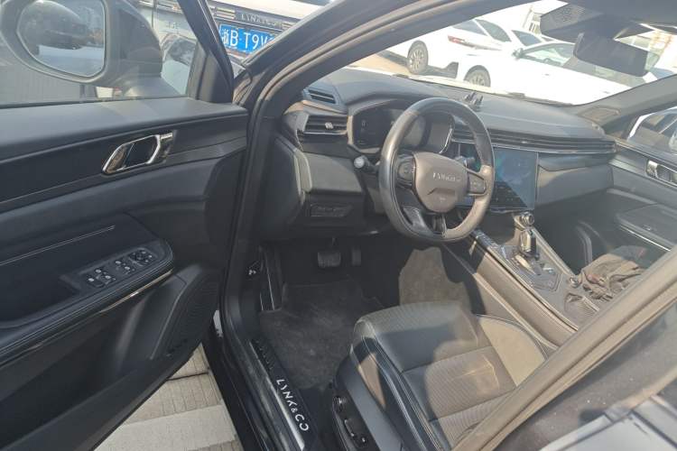 Used Lynk & Co 01 2023 1.5TD EM-F PM Driver Seat