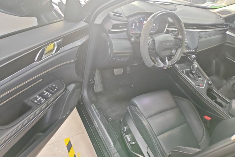Used Lynk & Co 01 2023 2.0TD Two-Wheel Drive Pro Trim Driver Seat
