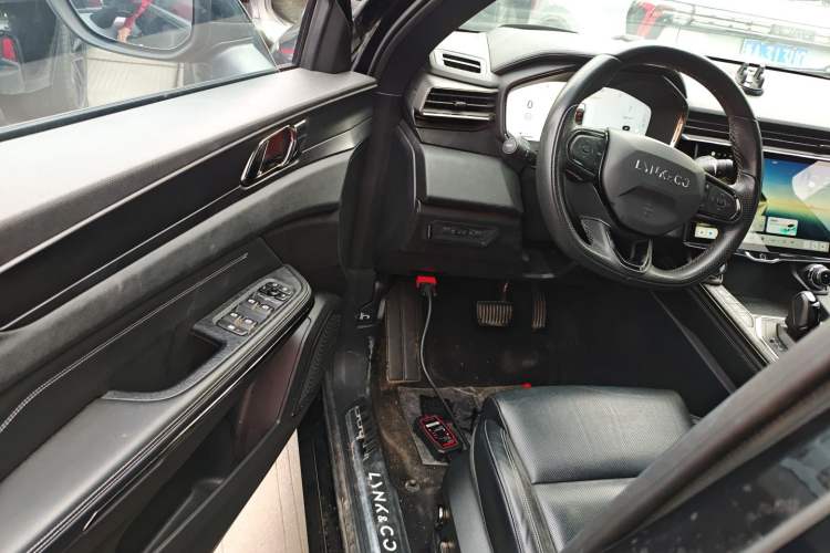Used Lynk & Co 01 2023 1.5TD EM-F PM Driver Seat