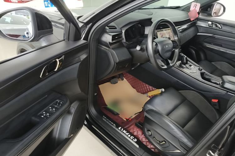 Used Lynk & Co 01 2023 2.0TD Four-Wheel Drive Dark Night Edition Driver Seat