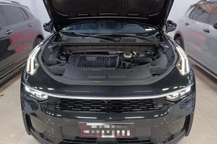 Used Lynk & Co 01 2023 2.0TD Two-Wheel Drive Pro Trim Engine Bay