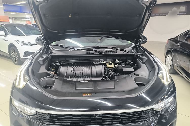 Used Lynk & Co 01 2023 2.0TD Two-Wheel Drive Pro Trim Engine Bay