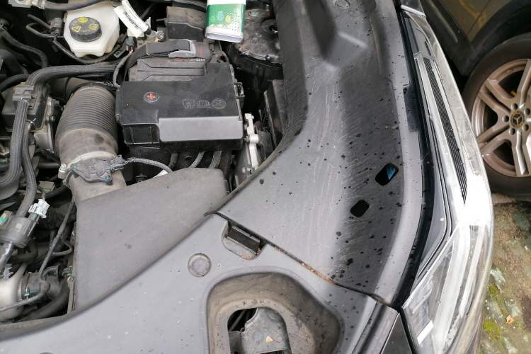 Used Lynk & Co 01 2023 2.0TD Two-Wheel Drive Pro Trim Engine Bay Left