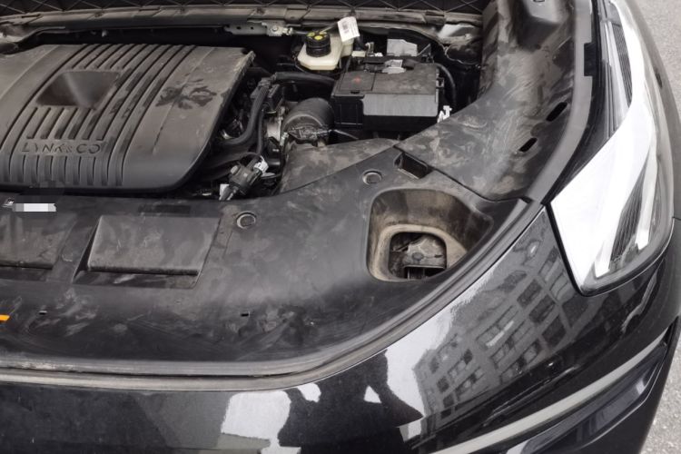 Used Lynk & Co 01 2023 2.0TD Two-Wheel Drive Pro Trim Engine Bay Left