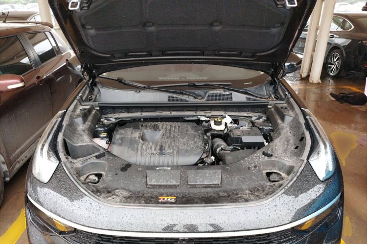 Used Lynk & Co 01 2023 2.0TD Two-Wheel Drive Pro Trim Engine Bay