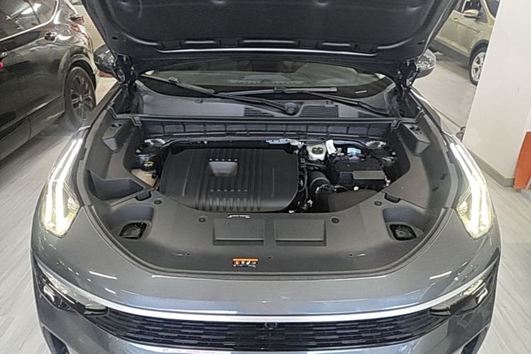 Used Lynk & Co 01 2023 2.0TD Two-Wheel Drive Pro Trim Engine Bay
