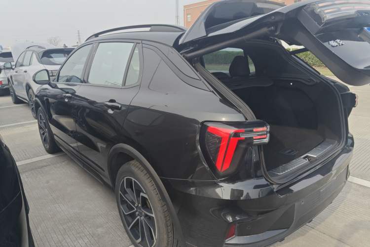 Used Lynk & Co 01 2023 1.5TD EM-F AM Exterior 2