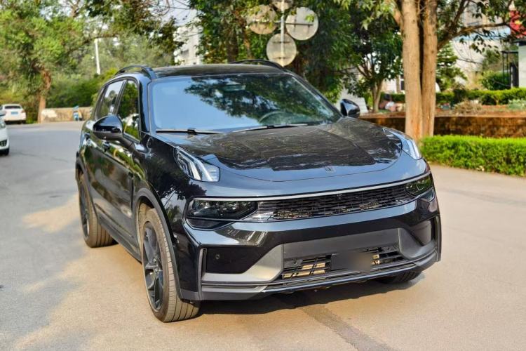 Used Lynk & Co 01 2023 2.0TD Four-Wheel Drive Dark Night Edition Exterior 2
