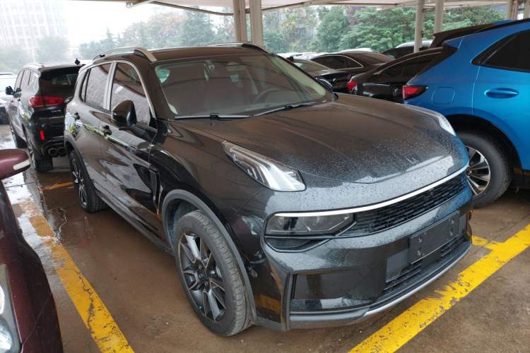 Used Lynk & Co 01 2023 2.0TD Two-Wheel Drive Pro Trim Exterior 2