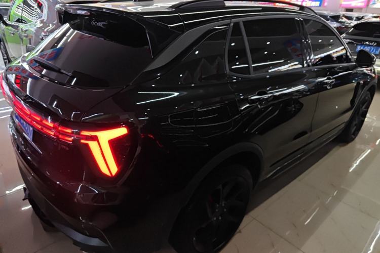 Used Lynk & Co 01 2023 2.0TD Four-Wheel Drive Dark Night Edition Exterior 3