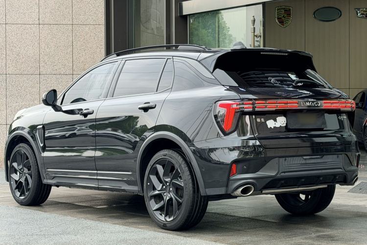 Used Lynk & Co 01 2023 2.0TD Four-Wheel Drive Dark Night Edition Exterior 3