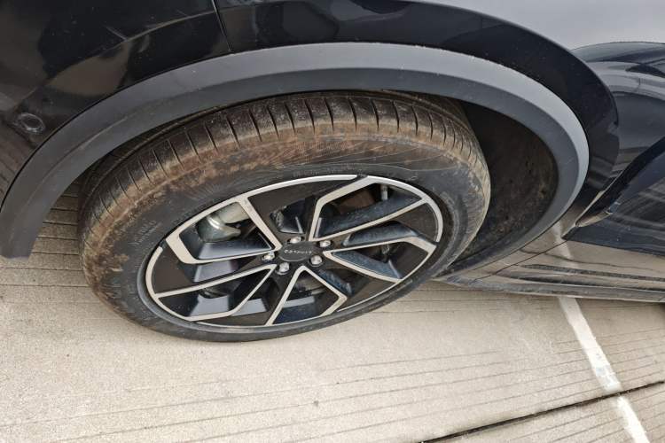 Used Lynk & Co 01 2023 1.5TD EM-F PM Exterior 4