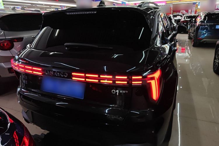 Used Lynk & Co 01 2023 2.0TD Four-Wheel Drive Dark Night Edition Exterior 4