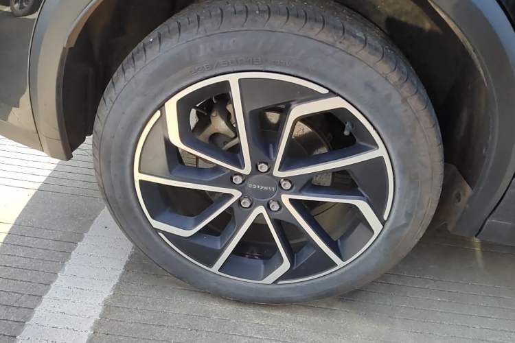 Used Lynk & Co 01 2023 1.5TD EM-F AM Exterior 5