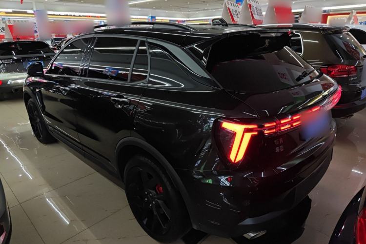 Used Lynk & Co 01 2023 2.0TD Four-Wheel Drive Dark Night Edition Exterior 5