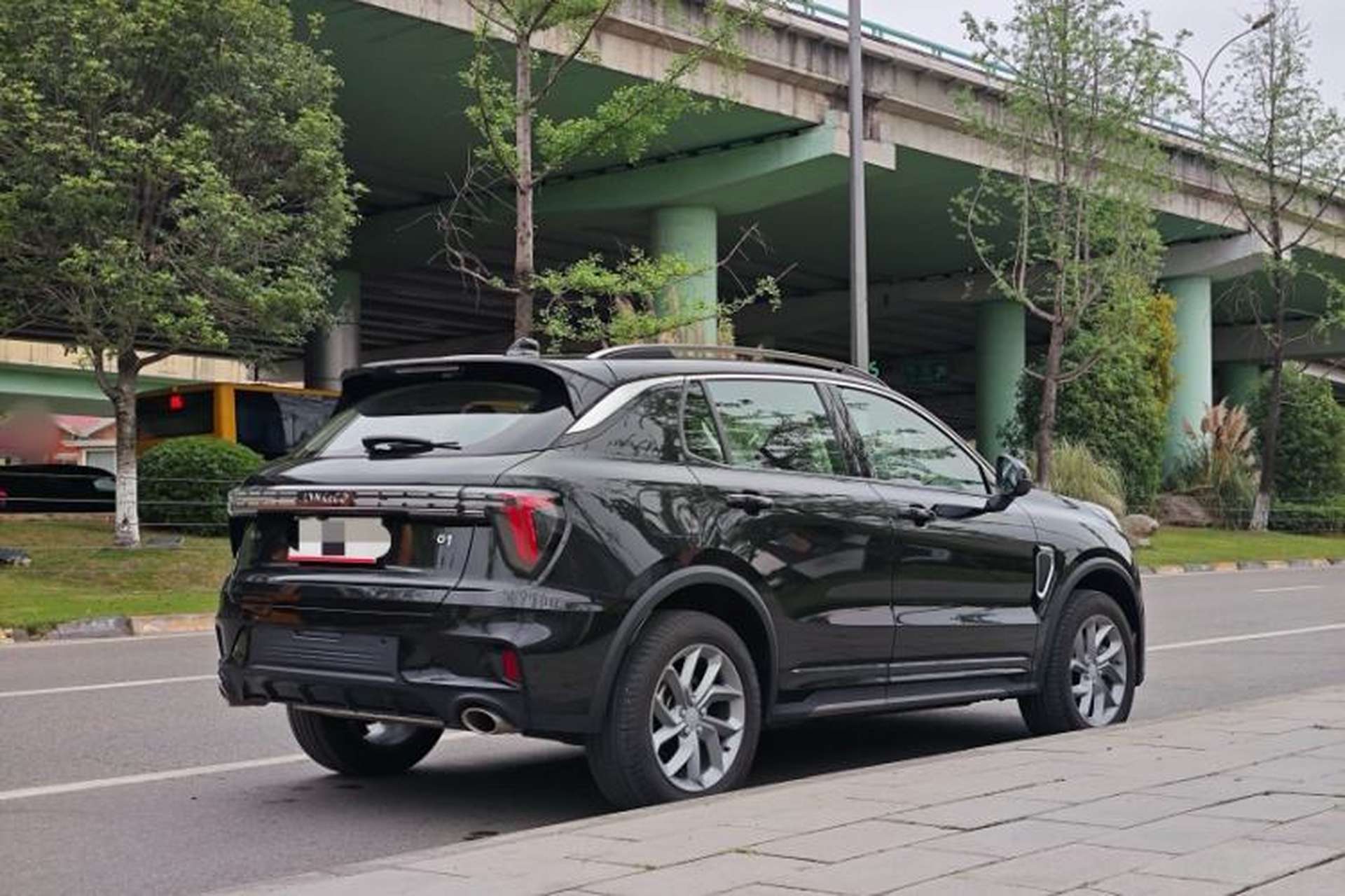 Used Lynk & Co 01 2023 2.0TD Two-Wheel Drive Asian Games Edition Exterior 5