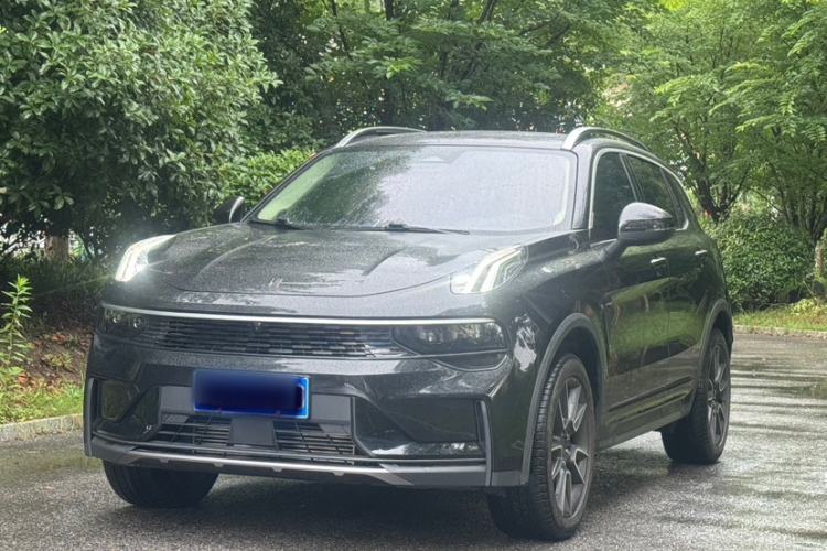 Used Lynk & Co 01 2023 2.0TD Two-Wheel Drive Pro Trim Exterior 6