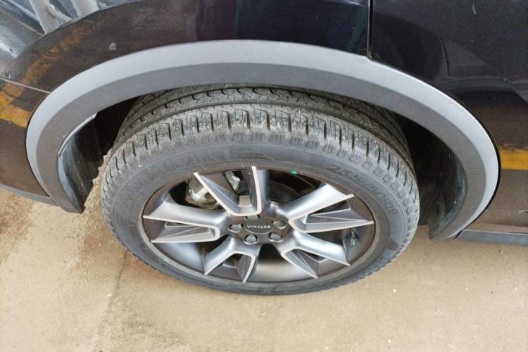 Used Lynk & Co 01 2023 2.0TD Two-Wheel Drive Pro Trim Exterior 8