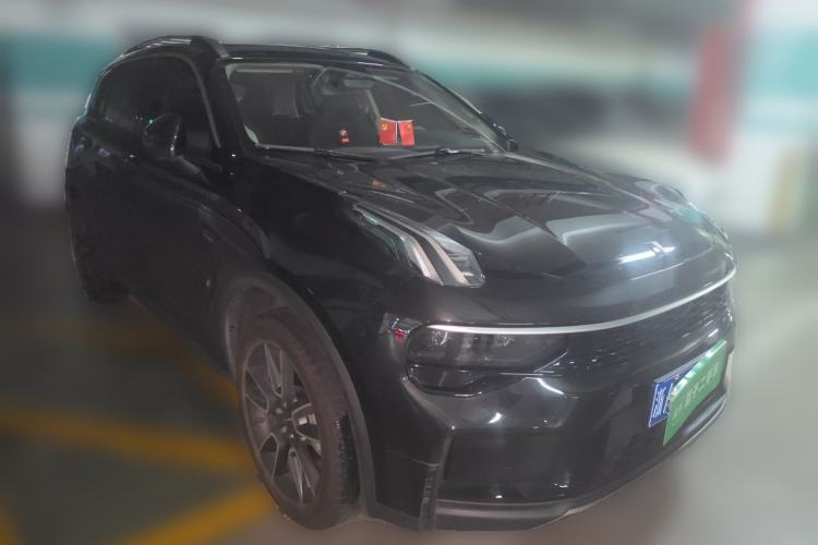Used Lynk & Co 01 2023 2.0TD Two-Wheel Drive Pro Trim Front Right 45 Deg
