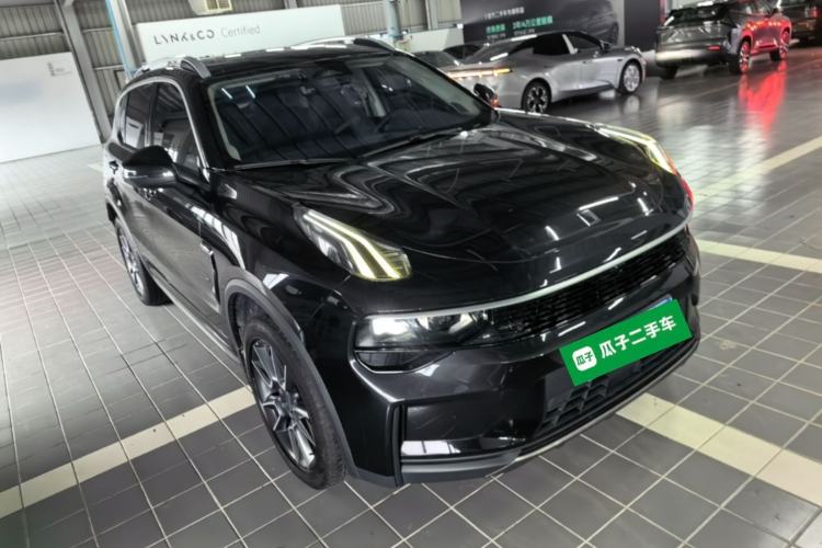 Used Lynk & Co 01 2023 2.0TD Two-Wheel Drive Pro Trim Front Right 45 Deg