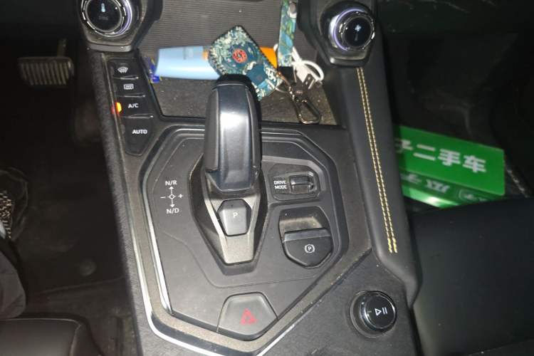 Used Lynk & Co 01 2023 2.0TD Two-Wheel Drive Asian Games Edition Gear Lever