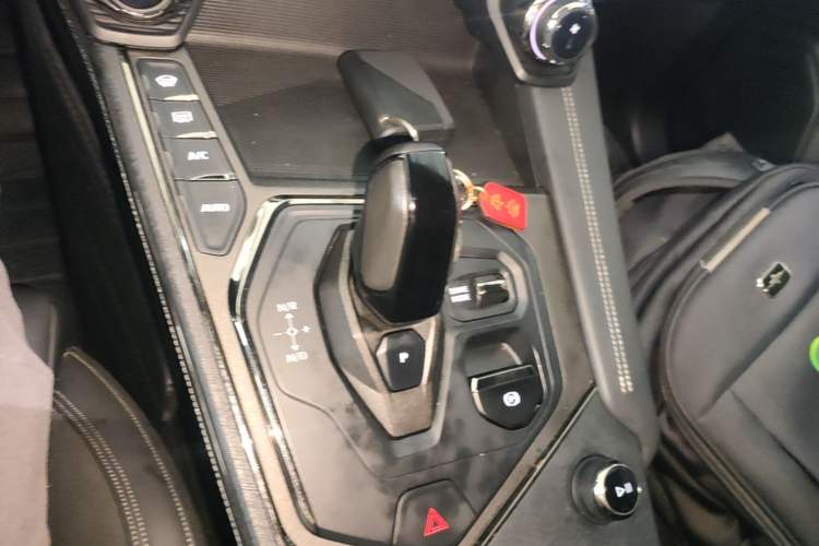 Used Lynk & Co 01 2023 1.5TD EM-F AM Gear Lever