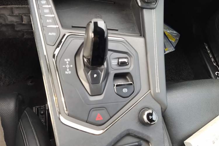 Used Lynk & Co 01 2023 1.5TD EM-F PM Gear Lever