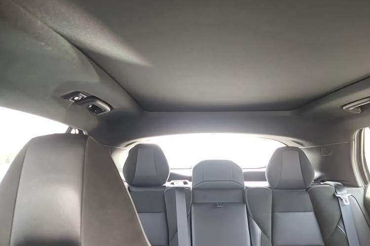 Used Lynk & Co 01 2023 1.5TD EM-F PM Headliner